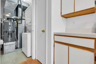 25 Des Moines Ct, Tinton Falls, NJ 07712 - Photo 26