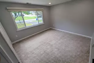 5 Albany Ave, Jackson, NJ 08527 - Photo 4