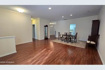 16 Golden Willows Avenue, Lakewood, NJ 08701 - Photo 4