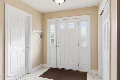 3 Lone Oak Way, Eatontown, NJ 07724 - Photo 4