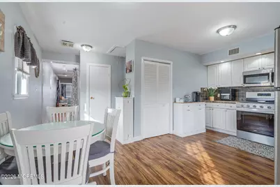 910 Florence Avenue, Union Beach, NJ 07735 - Photo 18