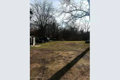 306 Roosevelt Avenue, Oakhurst, NJ 07755 - Photo 2