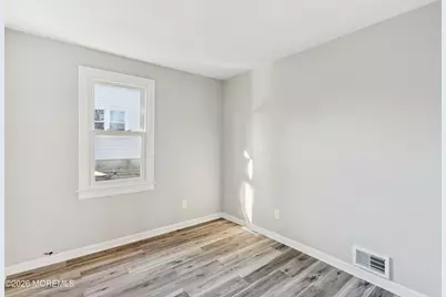 333 Tiller Avenue, Beachwood, NJ 08722 - Photo 14