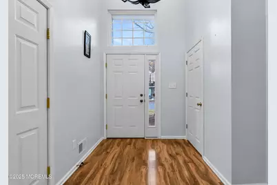 18 Bridgepointe Drive, Laurence Harbor, NJ 08879 - Photo 4