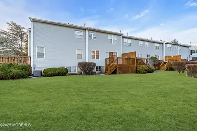 18 Bridgepointe Drive, Laurence Harbor, NJ 08879 - Photo 44