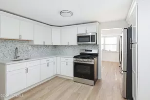 127 7th St, Hazlet Township, NJ 07734 - Photo 10