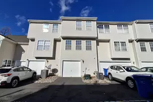 16 Puchala Dr, Sayreville, NJ 08859 - Photo 2