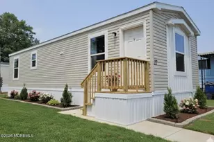 22 John St, Hazlet Township, NJ 07734 - Photo 1