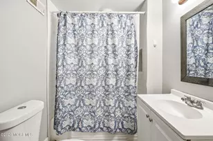 21 Broadway Rd, Freehold, NJ 07728 - Photo 10