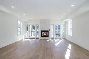 22 Marion St, Red Bank, NJ 07701 - Photo 18