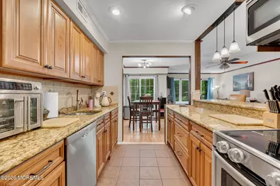 200 Portland Road #E14, Highlands, NJ 07732 - Photo 14