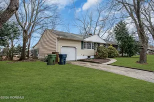 16 Phoebe Dr, Neptune Township, NJ 07753 - Photo 4