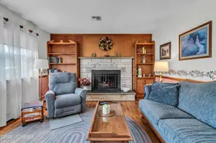 511 Robin Hood Rd, Brick, NJ 08724 - Photo 2