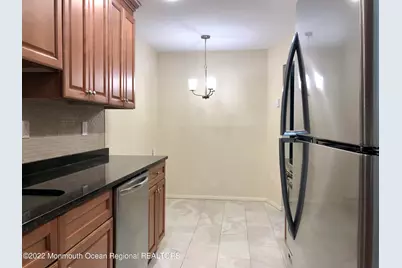 169 Amberly Drive #E, Manalapan Township, NJ 07726 - Photo 4