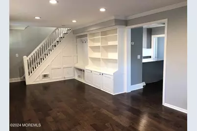 84 W Sunset Avenue, Red Bank, NJ 07701 - Photo 2