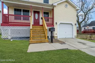 723 Woodland Ave, Burlington, NJ 08016 - Photo 2