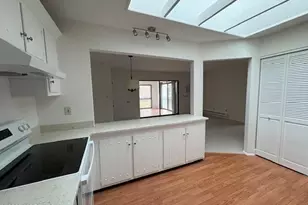 15 Lexington Ct, Red Bank, NJ 07701 - Photo 4