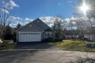 8 Skyline Dr, Lakewood, NJ 08701 - Photo 8