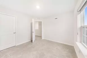 64 Wembley Wy, Tinton Falls, NJ 07753 - Photo 10