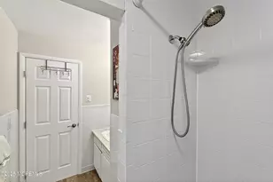 26 Pinebrook Dr, Neptune Township, NJ 07753 - Photo 18