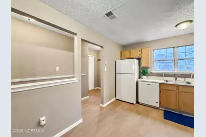 47 Carnaby Close, Freehold, NJ 07728 - Photo 6