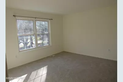 32 Lafayette Court, North Brunswick Township, NJ 08902 - Photo 14