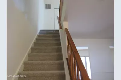 32 Lafayette Court, North Brunswick Township, NJ 08902 - Photo 12