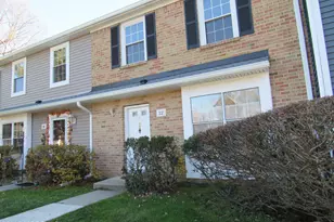 32 Lafayette Ct, North Brunswick Township, NJ 08902 - Photo 1