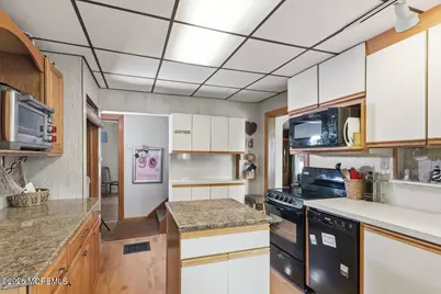 203 Neptune Boulevard, Neptune Township, NJ 07753 - Photo 8