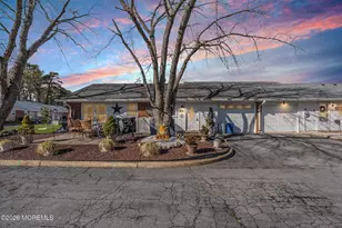 711 Dorchester Dr, Lakewood, NJ 08701 - Photo 2