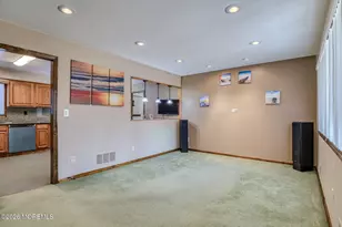 563 Indiero Rd, Jackson, NJ 08527 - Photo 10