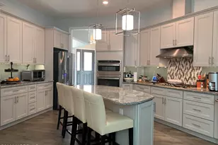 67 Samjan Cir, Robbinsville Township, NJ 08691 - Photo 4