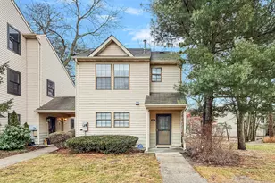 205 Bluebell Dr, Jackson, NJ 08527 - Photo 2