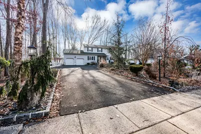 341 Gordons Corner Road, Manalapan Township, NJ 07726 - Photo 4