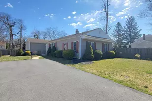 1 Half Robin Dr, Oakhurst, NJ 07755 - Photo 26