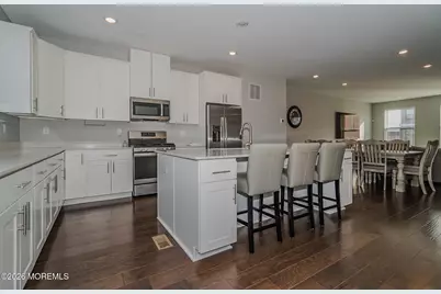 53 Mariveles Way, Tinton Falls, NJ 07724 - Photo 6