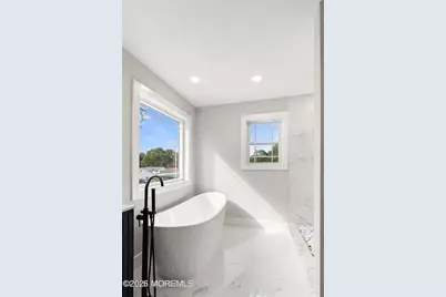 422 Drew Avenue, Lanoka Harbor, NJ 08734 - Photo 18