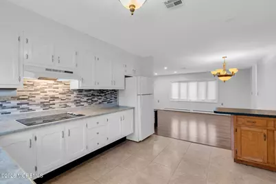 493 Portsmouth Drive #D, Lakewood, NJ 08701 - Photo 8