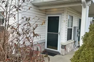 9 Des Moines Ct, Tinton Falls, NJ 07712 - Photo 2