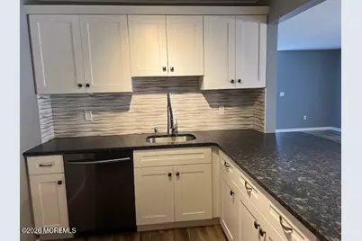 9 Des Moines Court, Tinton Falls, NJ 07712 - Photo 12