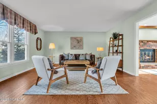 85 Radcliffe Dr, Lincroft, NJ 07738 - Photo 10