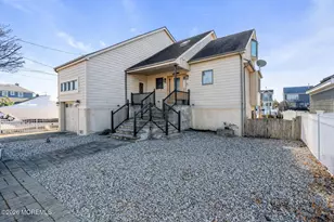 2116 Glenwood Dr, Point Pleasant, NJ 08742 - Photo 1