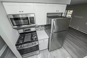 61 Stonehurst Blvd, Freehold, NJ 07728 - Photo 4