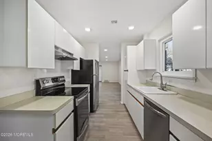 143 Cross Slope Ct, Manalapan Township, NJ 07726 - Photo 6