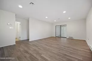 143 Cross Slope Ct, Manalapan Township, NJ 07726 - Photo 2