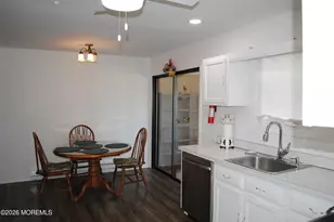 82 Parkway Dr, Freehold, NJ 07728 - Photo 18