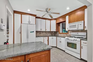 187 Elmwood Rd, Oakhurst, NJ 07755 - Photo 20