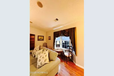 38 Morden Close #1000, Freehold, NJ 07728 - Photo 12