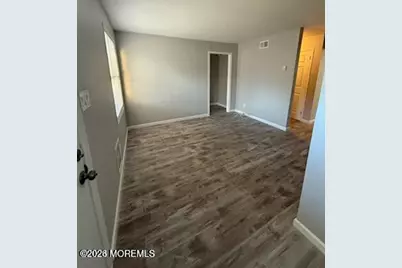 102 Broadgate Court, Freehold, NJ 07728 - Photo 6