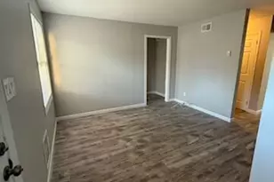 102 Broadgate Ct, Freehold, NJ 07728 - Photo 6